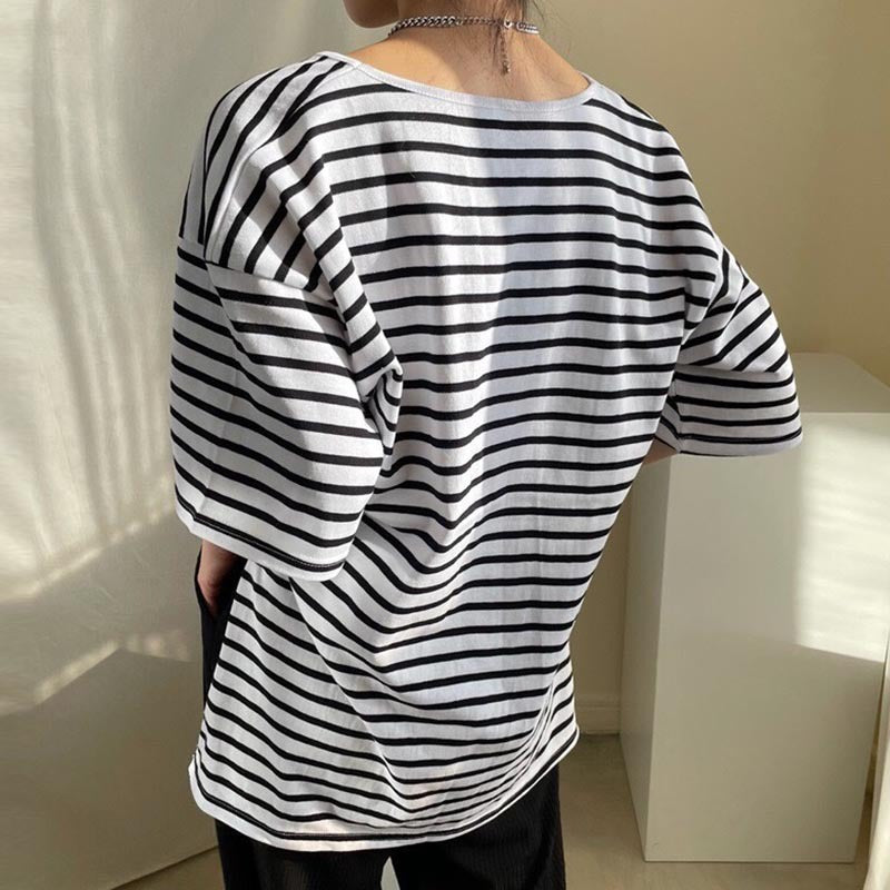 Women's Casual V-neck Contrast Color Striped Short-sleeved T-shirt