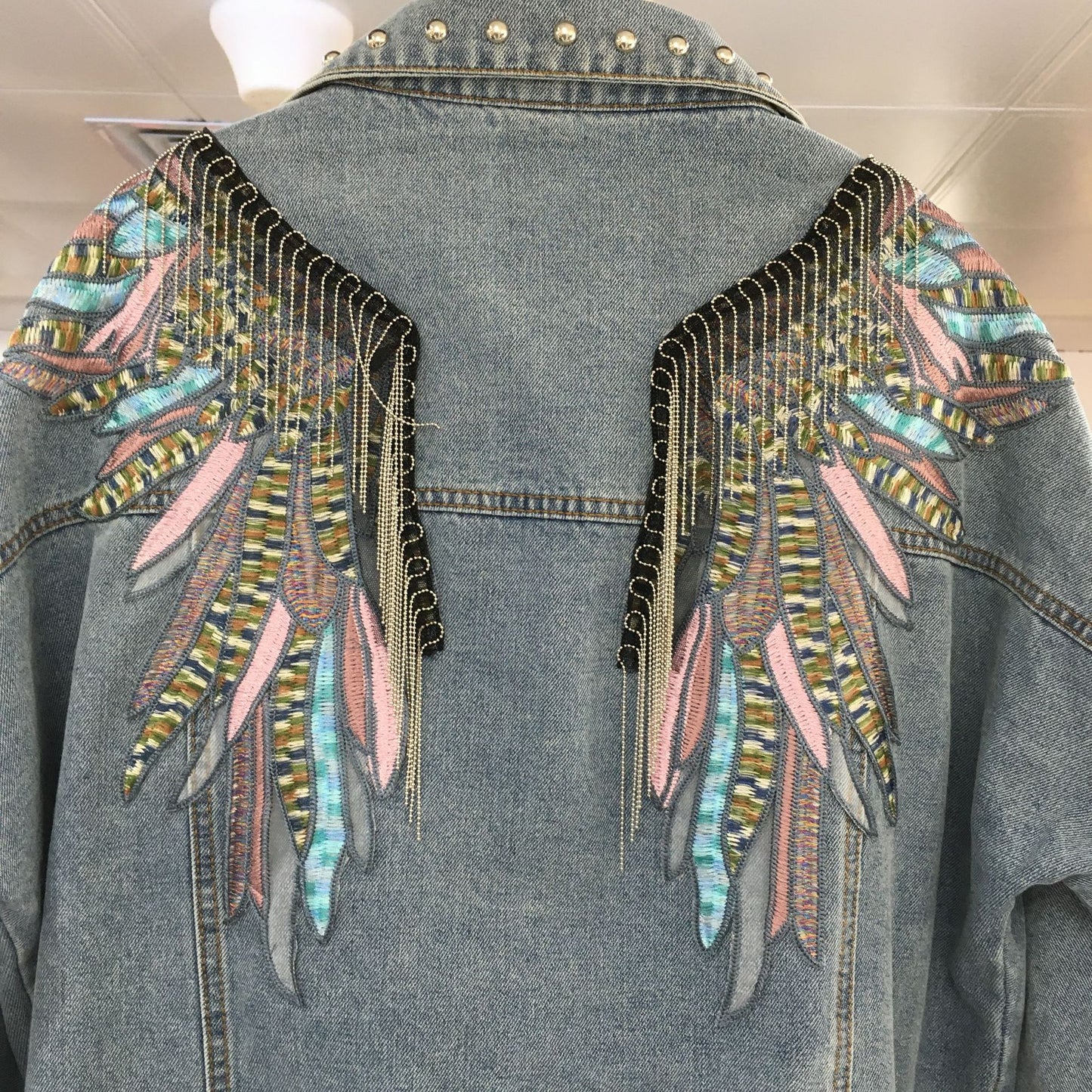 Loose Look Skinny Wing Embroidered Fringe Jean Coat